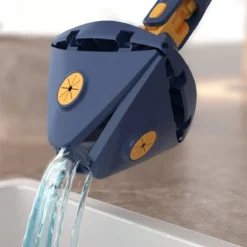 EasyClean - Dweil - Mop - Dweilsysteem - Dweilset - Vloertrekker Met Steel - Vloermop - Vloertrekker - Vloerwisser - Mopset - 360 Graden Schoonmaak - Dweil Met Wringer - Blauw - In Hoogte Verstelbaar - Driehoekig - 3 Gratis Microvezelschoonmaakdoeken -Schoonmaakmiddelen 1200x1200 1171