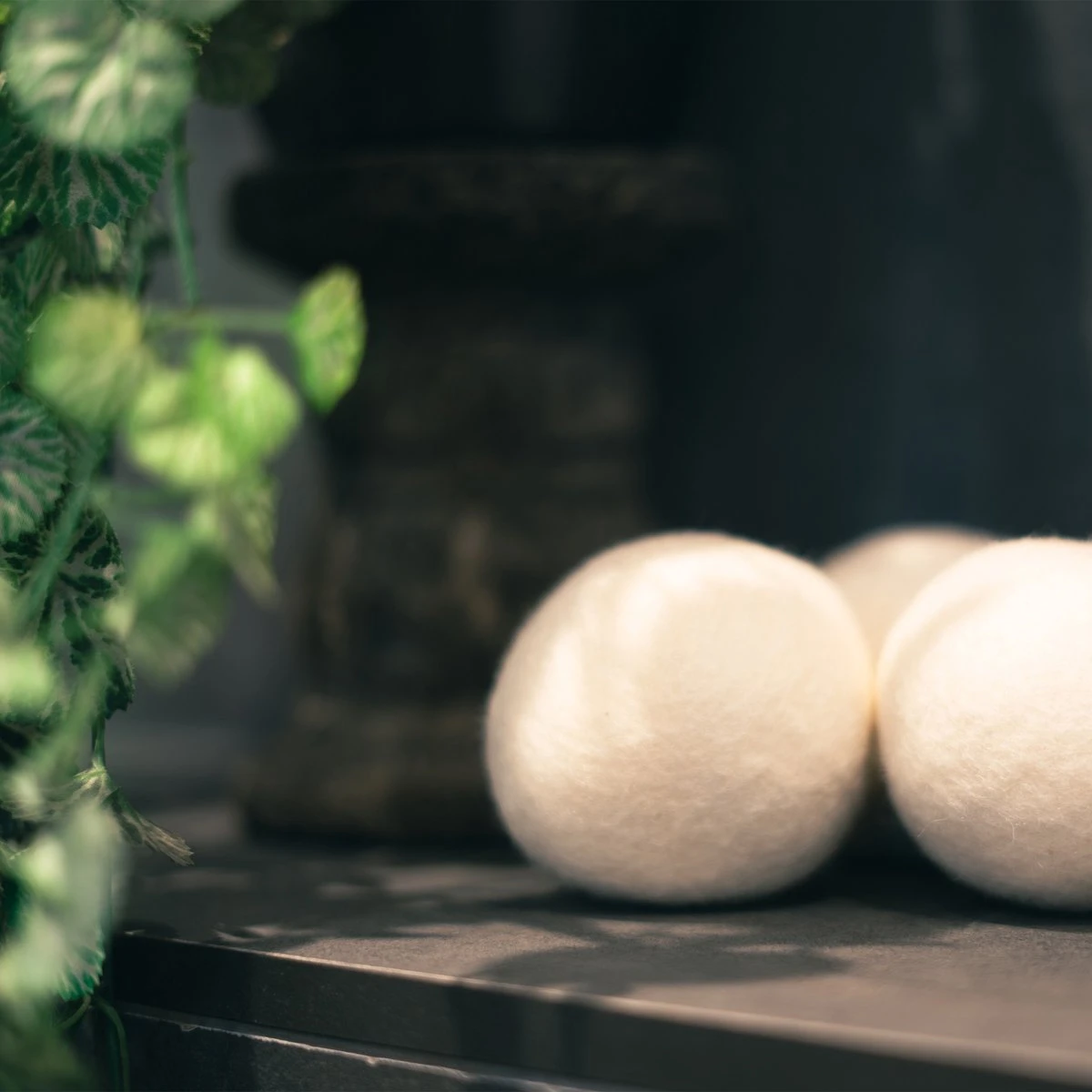 FAVE Drogerballen XL - 6 Stuks - Inclusief 2x Lavendelolie & Opbergzakje - Wasbol - Wasballen - Doseerbol - Droogballen - Duurzaam 3 FAVE Drogerballen XL - 6 Stuks - Inclusief 2x Lavendelolie & Opbergzakje - Wasbol - Wasballen - Doseerbol - Droogballen - Duurzaam - Afbeelding 3