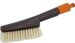 Gardena Wasborstel Klein - 00987-20 16 Gardena Wasborstel Klein - 00987-20 -Schoonmaakmiddelen 1200x696 1