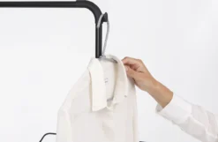 Brabantia HangOn Droogrek Inklapbaar - 25 Meter - Met Stang - Matt Black -Schoonmaakmiddelen 1200x783 3