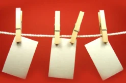 Merkloos Wasknijpers Hout - Mini Knijpers - Foto Clips - Blank Hout - 100 Stuks - Able & Borret -Schoonmaakmiddelen 1200x793 3