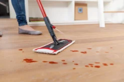 Vileda 1.2.Spray - Vlakke Mop Met Sproeisysteem En Pad In Microvezels -Schoonmaakmiddelen 1200x800 46