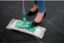 Leifheit 55210 Classic XL Vloerwisser Met Microfiber-Doek 42x75-130 Cm 10 Leifheit 55210 Classic XL Vloerwisser Met Microfiber-Doek 42x75-130 Cm -Schoonmaakmiddelen 1200x808 3