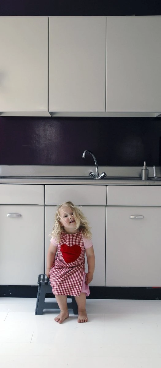 PUHLMANN - Inklapbare Kruk, JAMES, Plastic, Grijs, 22 Cm Hoog, Max 100 Kilo 4 PUHLMANN - Inklapbare Kruk, JAMES, Plastic, Grijs, 22 Cm Hoog, Max 100 Kilo - Afbeelding 4