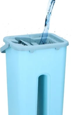 Alpina Platte Mop Met Emmer - Incl. 2 Microvezeldoeken - Voor Harde Vloeren - 360° Draaibaar 37 Alpina Platte Mop Met Emmer - Incl. 2 Microvezeldoeken - Voor Harde Vloeren - 360° Draaibaar -Schoonmaakmiddelen 757x1200