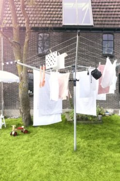 Brabantia Lift-o-Matic Advance Droogmolen Met Kunststof Betonanker, Beschermhoes En Wasknijpertasje - 50 M - Zilvergrijs -Schoonmaakmiddelen 799x1200 51