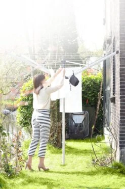 Brabantia Lift-o-Matic Advance Droogmolen Met Kunststof Betonanker, Beschermhoes En Wasknijpertasje - 50 M - Zilvergrijs -Schoonmaakmiddelen 799x1200 52