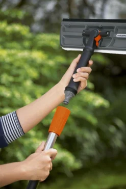 GARDENA Cleansystem Raamborstel Met Trekker - Werkbreedte 31 Cm -Schoonmaakmiddelen 799x1200 78